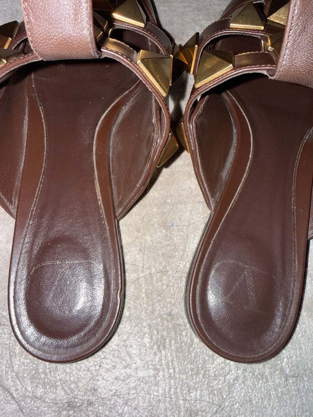 Valentino Garavani Roman Stud Leather Ankle Strap Flat Mules - Picture 3 of 8
